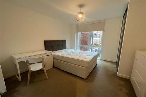 2 bedroom flat to rent, London E14