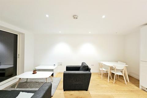 2 bedroom flat to rent, London E14