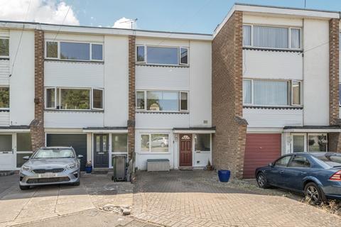 undefined, 21 MAYNARD AVENUE, WARWICK