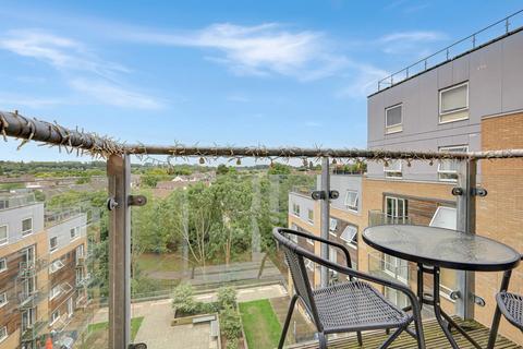 2 bedroom apartment for sale, Cherrydown East, Basildon, Essex, SS16 5GS