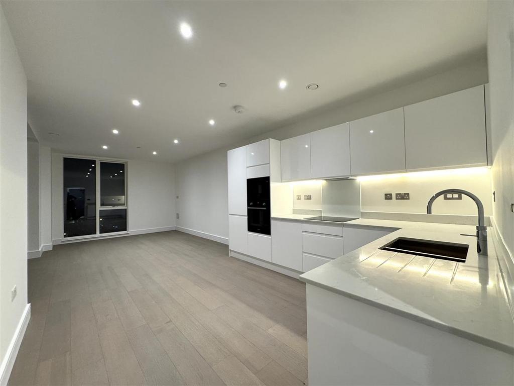 Living space pic 2.jpeg