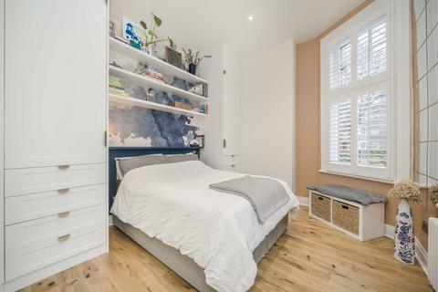 1 bedroom flat for sale, Grange Road, London W4