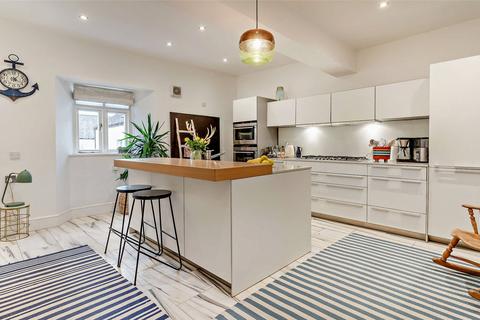 undefined, St. James Mews, Monmouth, Monmouthshire, NP25