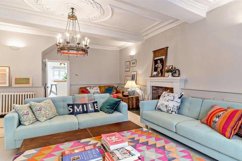 undefined, St. James Mews, Monmouth, Monmouthshire, NP25