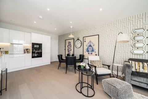 Roslin Road, London W3