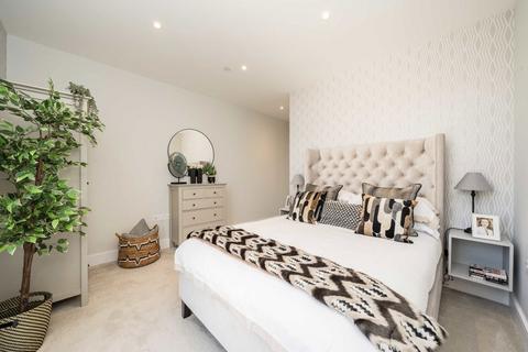 undefined, Roslin Road, London W3