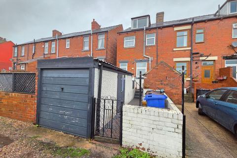 3 bedroom end of terrace house for sale, Pogmoor Road, Barnsley, S75
