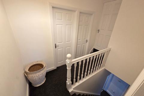 3 bedroom end of terrace house for sale, Pogmoor Road, Barnsley, S75
