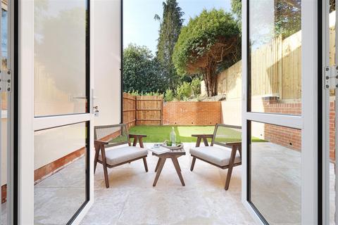 undefined, McLAREN COURT, FETCHAM KT22