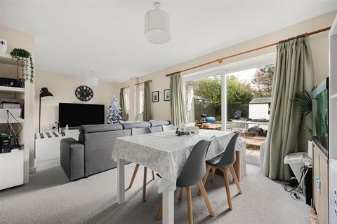 undefined, Cressingham Road, Reading, RG2