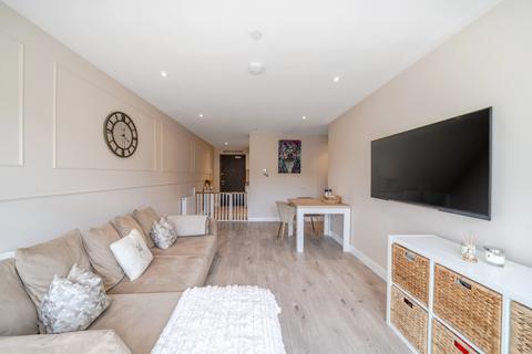 1 bedroom flat for sale, Panta House, 4 Old Barn Lane, Kenley, CR8