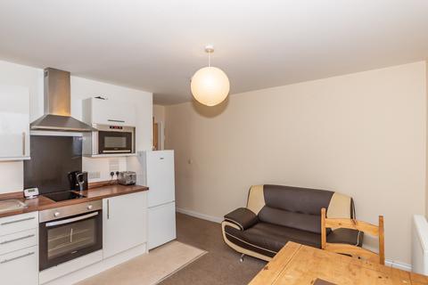1 bedroom in a house share to rent, 34-42 Flat 42C Embankment Road