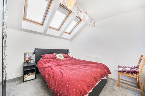 2 bedroom flat for sale, Vicarage Mews, Leeds, LS5