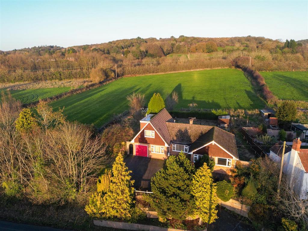 Bromsgrove Road Clent 1.jpg