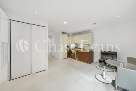 undefined, Baltimore Wharf, London, E14