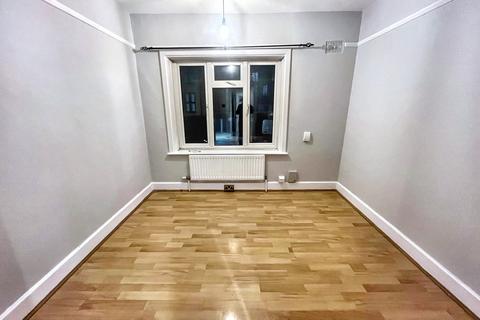 undefined, Baylis Parade, Slough SL1