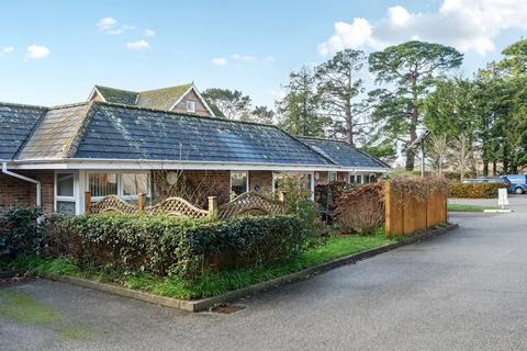 undefined, Fontwell Avenue, Eastergate, PO20