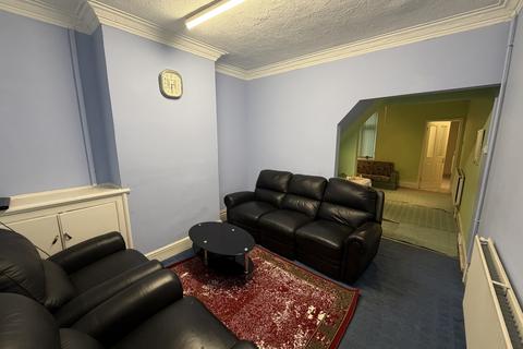 2 bedroom terraced house for sale, Baggrave Street, Leicester, Leicestershire, LE5