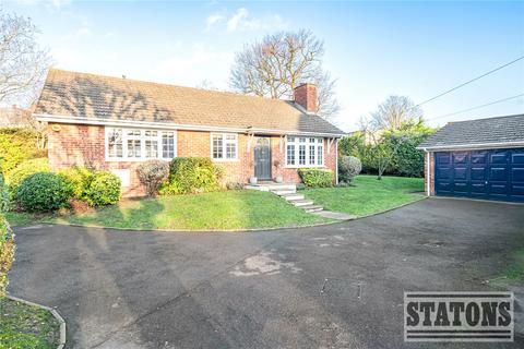 3 bedroom bungalow for sale, Victoria Close, Barnet, EN4
