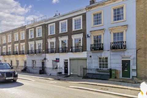 2 bedroom flat to rent, Royal College Street, London NW1