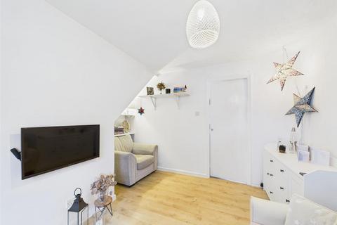 undefined, Matthews Drive, Perth PH1