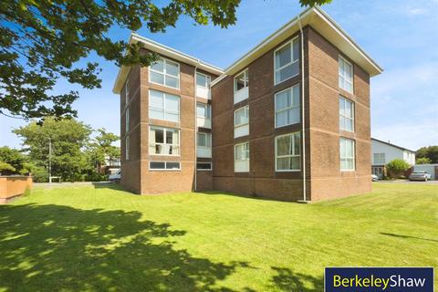 2 bedroom flat for sale, Channel Road, Crosby, Liverpool