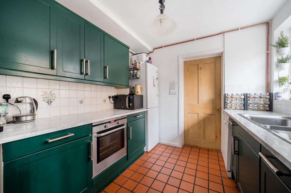 1387282-2-6931aef...