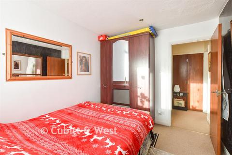 2 bedroom terraced house for sale, East Park, Crawley RH10