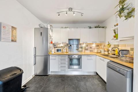 2 bedroom apartment for sale, Dutton Court, Warrington, WA1
