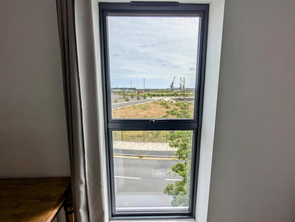 L02 Window Master Bedroom.jpg