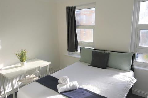 5 bedroom house share to rent, Christchurch Road, Bournemouth