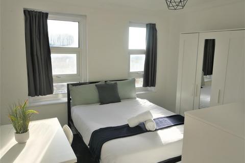5 bedroom house share to rent, Christchurch Road, Bournemouth