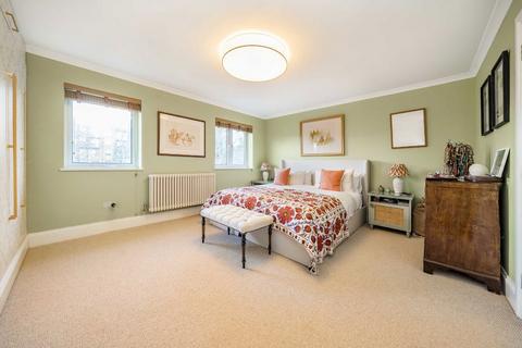 4 bedroom terraced house to rent, Honeyman Close, London NW6