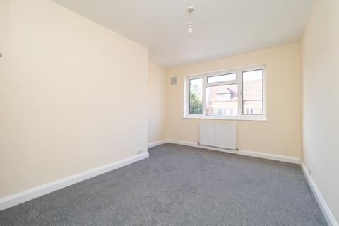 2 bedroom apartment to rent, Station Way, Surrey SM3