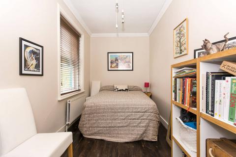 undefined, Blenheim Gardens, Willesden Green, London, NW2