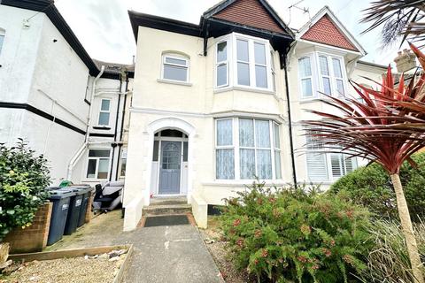 2 bedroom apartment to rent, Egerton Road, Bexhill-on-Sea, TN39