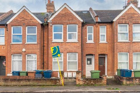 undefined, Rosslyn Crescent, Harrow, HA1