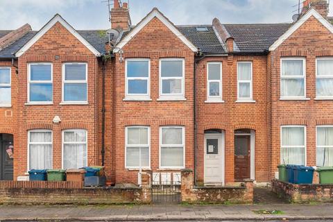 undefined, Rosslyn Crescent, Harrow, HA1