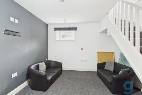 7 bedroom house of multiple occupation to rent, Picton Road, Wavertree, L15