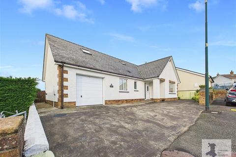 3 bedroom detached bungalow for sale, Gotrel Estate, Verwig Rd, Cardigan
