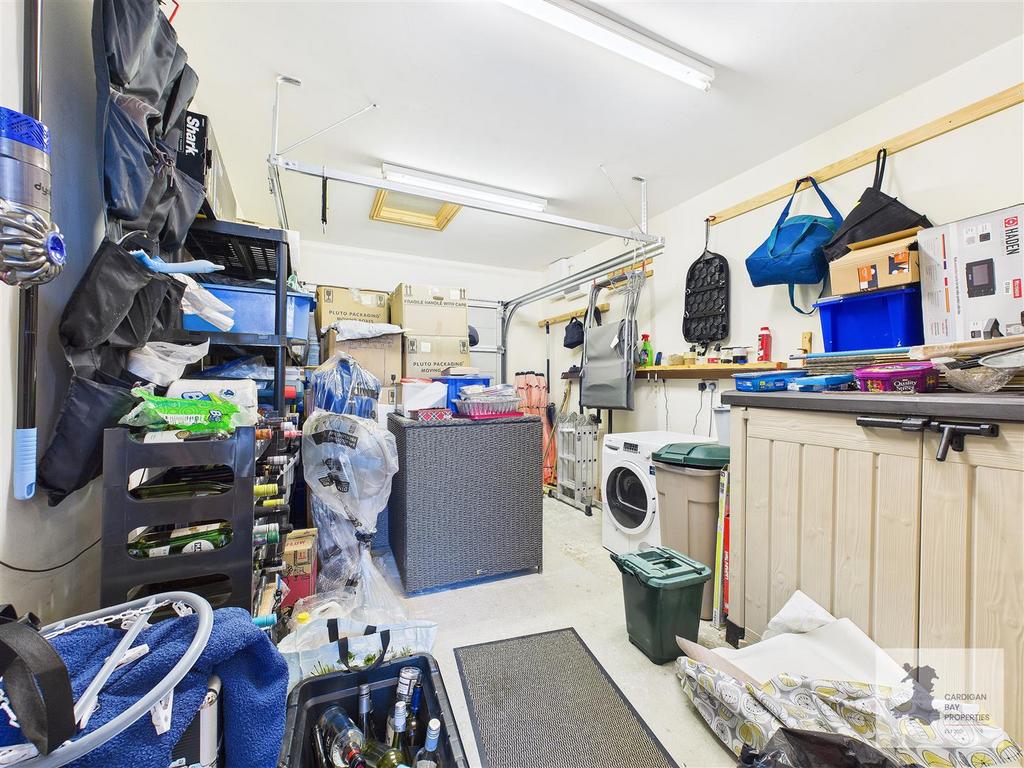 Integral garage