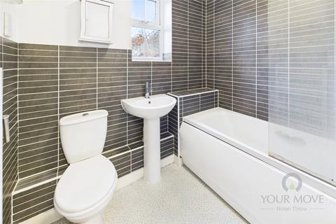 2 bedroom flat for sale, Alchester Court, Northamptonshire NN12