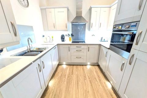 1 bedroom apartment for sale, Alexandra Road, Lower Parkstone, Poole, Dorset, BH14