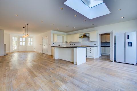 undefined, Dundonald Drive, Leigh-on-sea, SS9