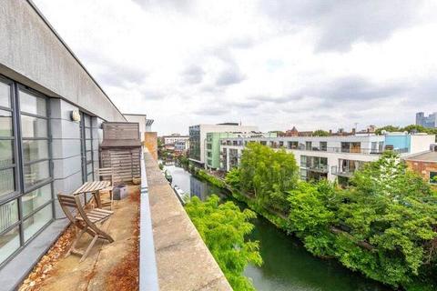 undefined, De Beauvoir Crescent, London, N1