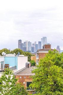 undefined, De Beauvoir Crescent, London, N1