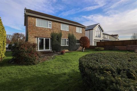 undefined, 17 Darren Close, Cowbridge, Vale of Glamorgan, CF71 7DE