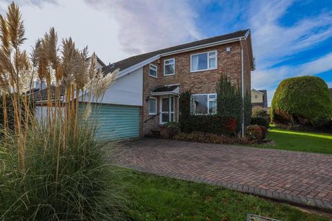 4 bedroom detached house for sale, 17 Darren Close, Cowbridge, Vale of Glamorgan, CF71 7DE