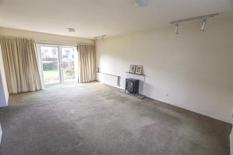 4 bedroom detached house for sale, 17 Darren Close, Cowbridge, Vale of Glamorgan, CF71 7DE