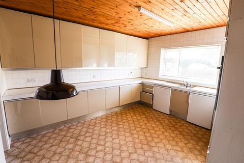 4 bedroom detached house for sale, 17 Darren Close, Cowbridge, Vale of Glamorgan, CF71 7DE